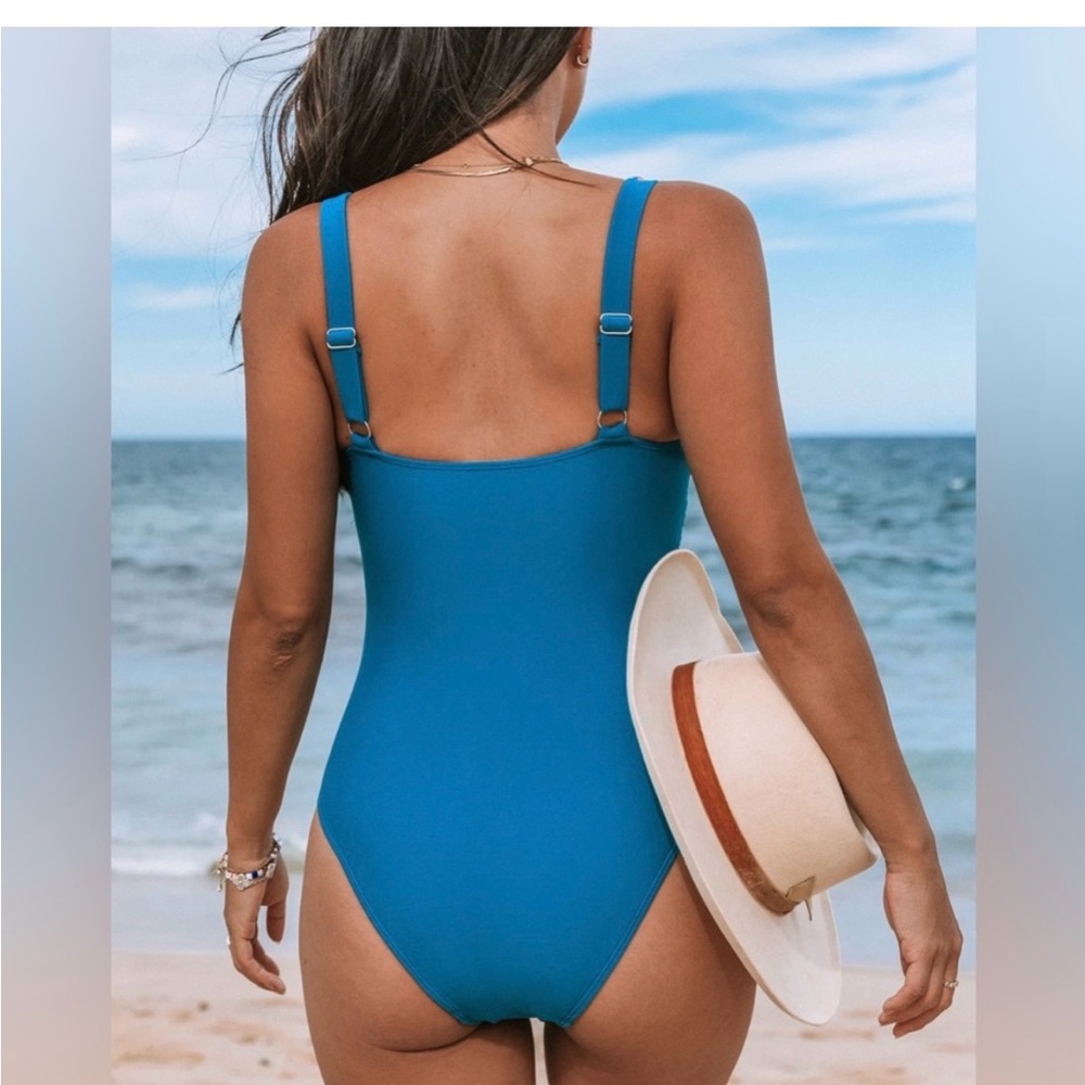 #0037 -Cupshe Blue Floral One-Piece Swimsuit - Picture 2 of 4